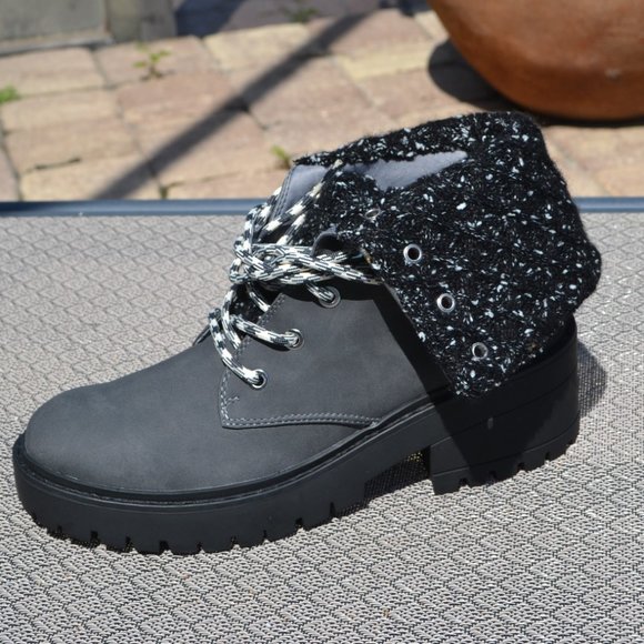 NEW Women's SKECHERS Black Memory Foam Boots Hiking Work KNIT BUZZ Size 7.5 - Picture 4 of 9